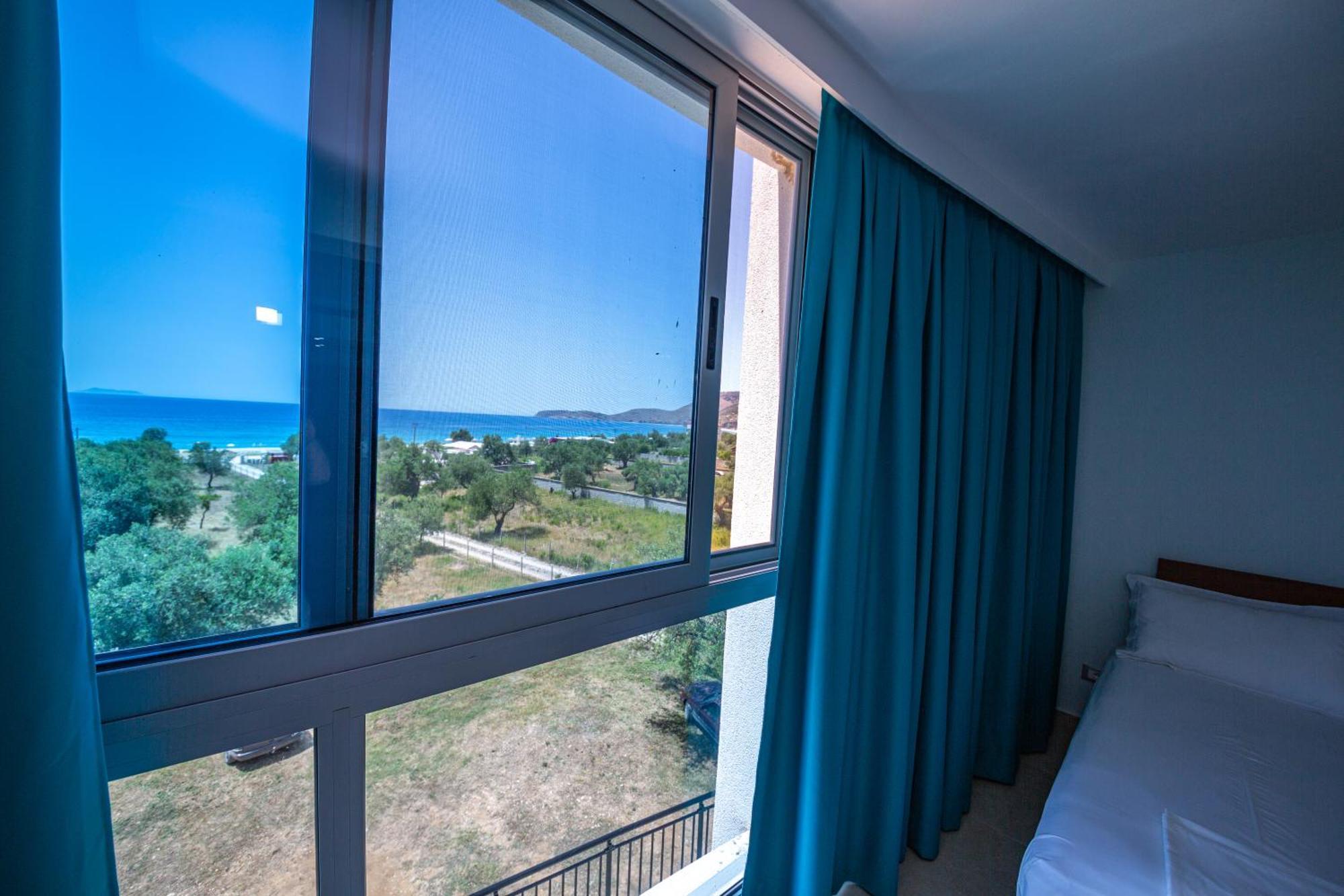 Hotel Borshi Cameră foto
